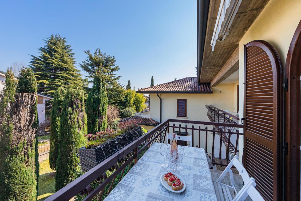 Appartamento Mazzini P1-25 By Wonderful Italy Sirmione Luaran gambar