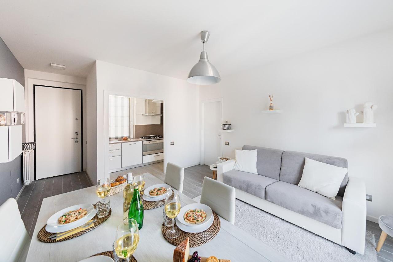 Appartamento Mazzini P1-25 By Wonderful Italy Sirmione Luaran gambar